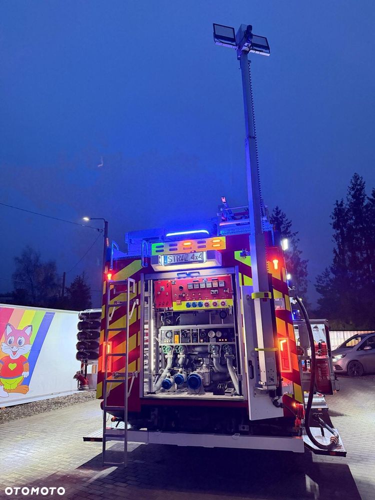 Mercedes-Benz Mercedes Atego GBA Wóz Strażacki Woda+Piana, Wysokie prześwity, Maszt oświetleniowy - 7