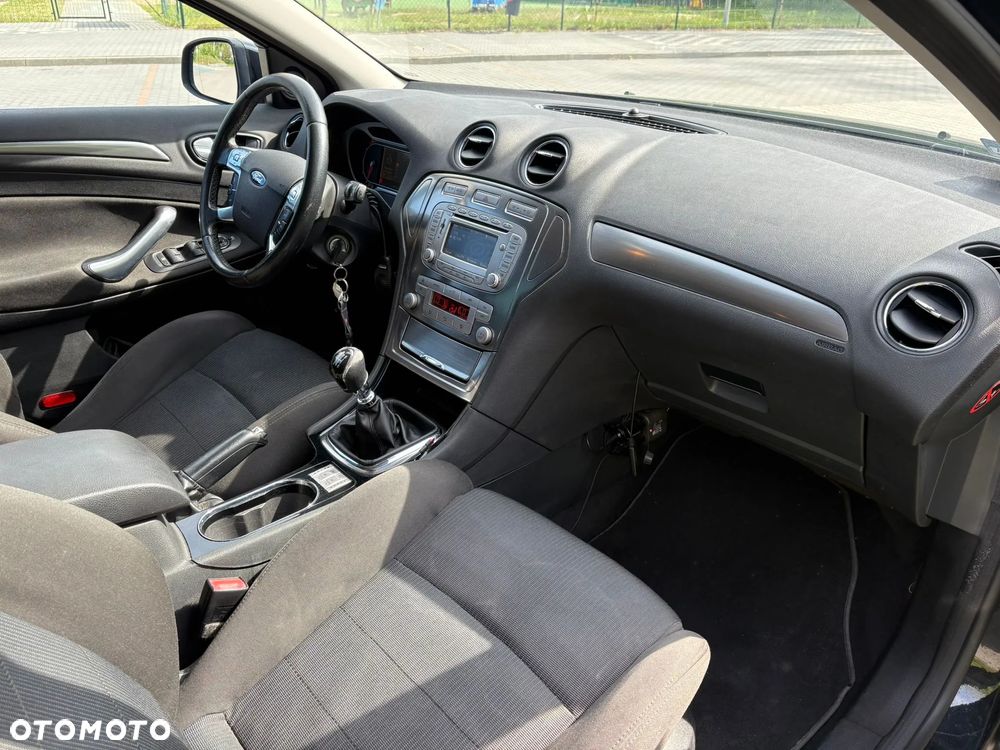 Ford Mondeo 2.0 TDCi Titanium - 4