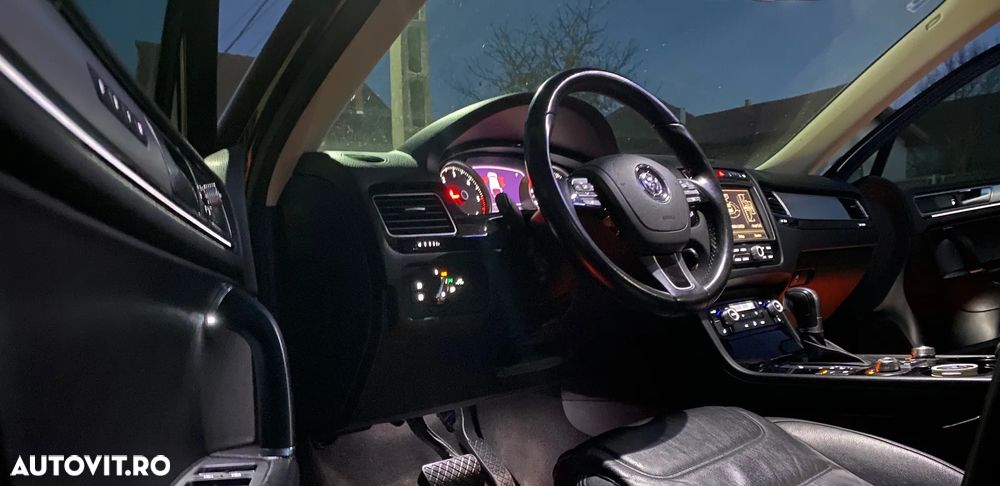 Volkswagen Touareg V6 TDI BMT Supreme Plus - 5