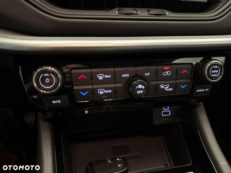 Jeep Compass - 16