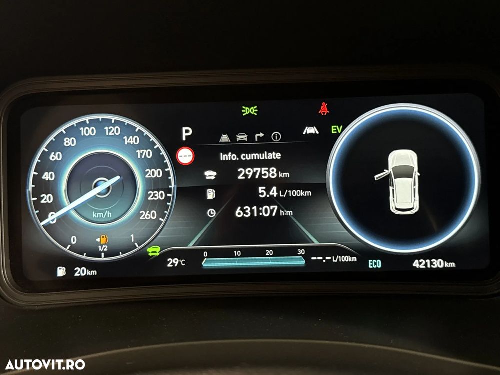 Hyundai KONA - 11