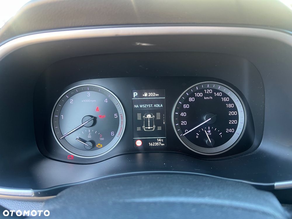 Hyundai Tucson 1.6 CRDi 48V-Hybrid 4WD DCT Trend - 16