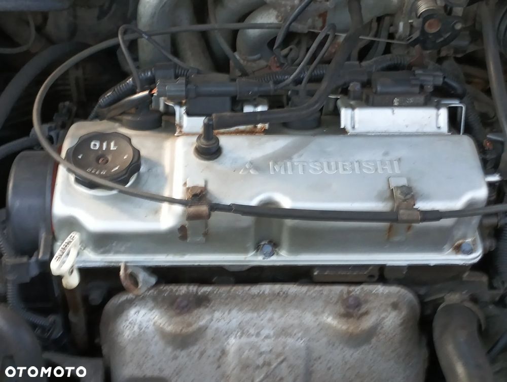 Mitsubishi Space Star 1.6 Avance - 10