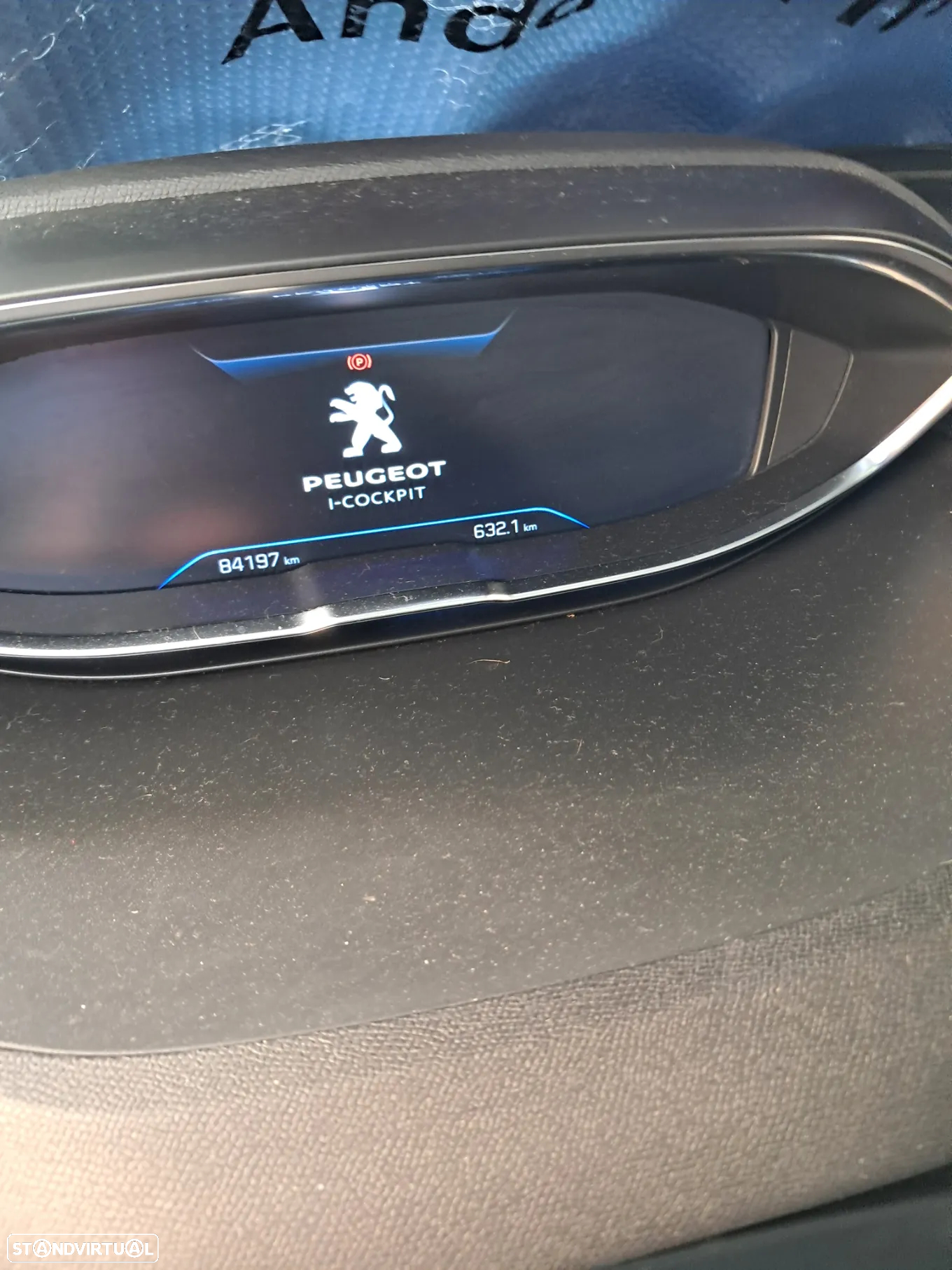 Peugeot 5008 1.2 PureTech Allure EAT8 - 17
