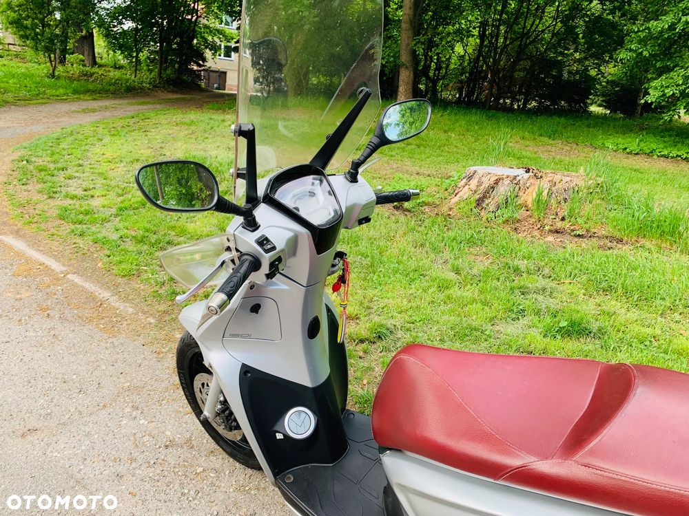 Kymco People - 8