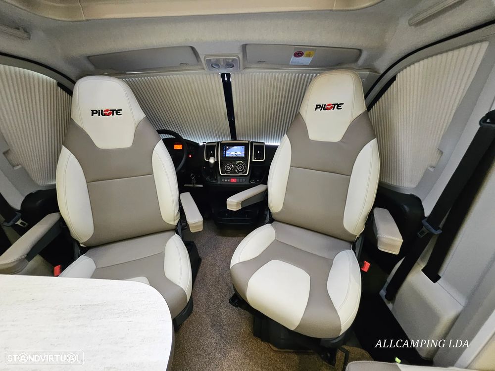 Pilote Sensation P746 CAIXA AUTOMÁTICA CAMA CENTRAL/ BASCULANTE - 35