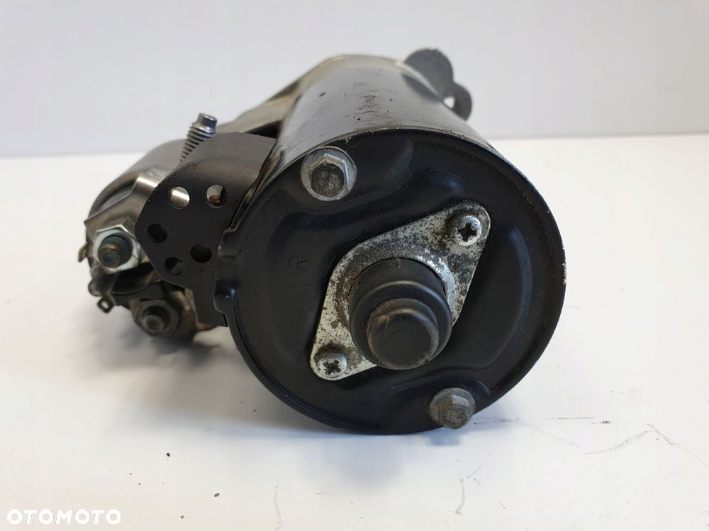 Mercedes W205 3.0 V6 ROZRUSZNIK 0001147422 Bosch - 2