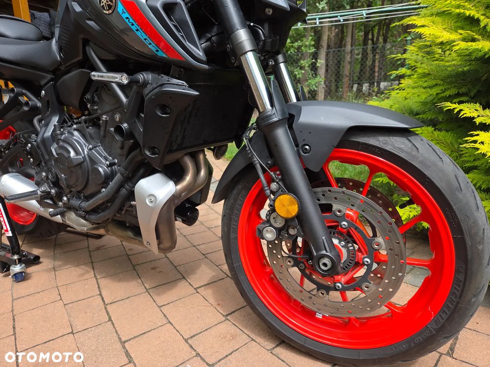 Yamaha MT - 6