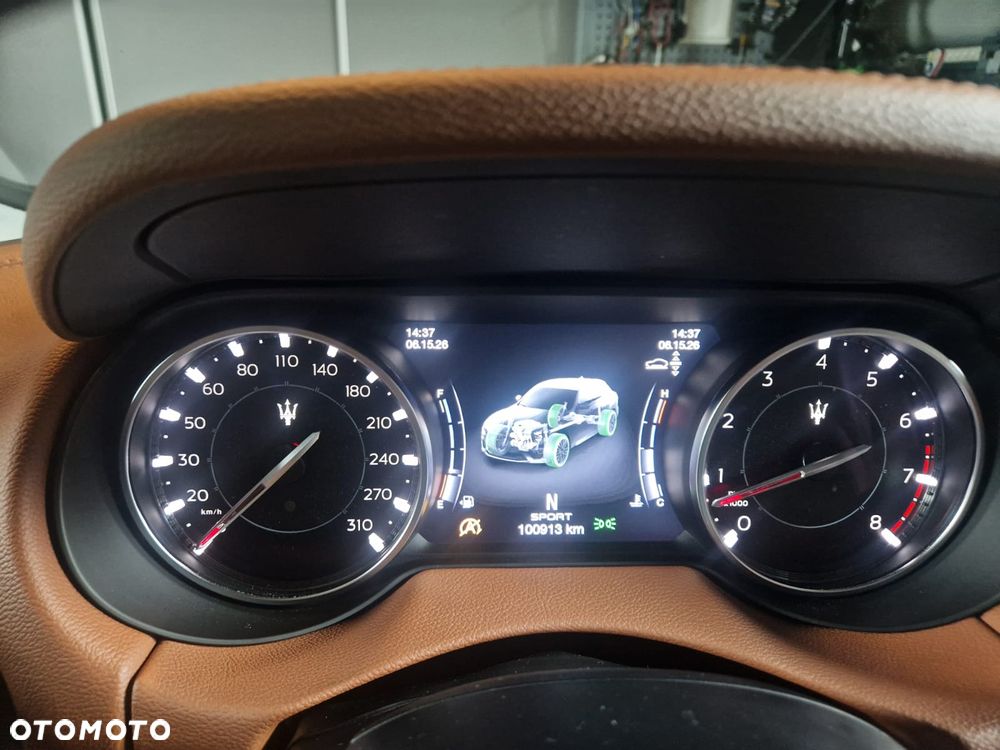 Maserati Levante - 17