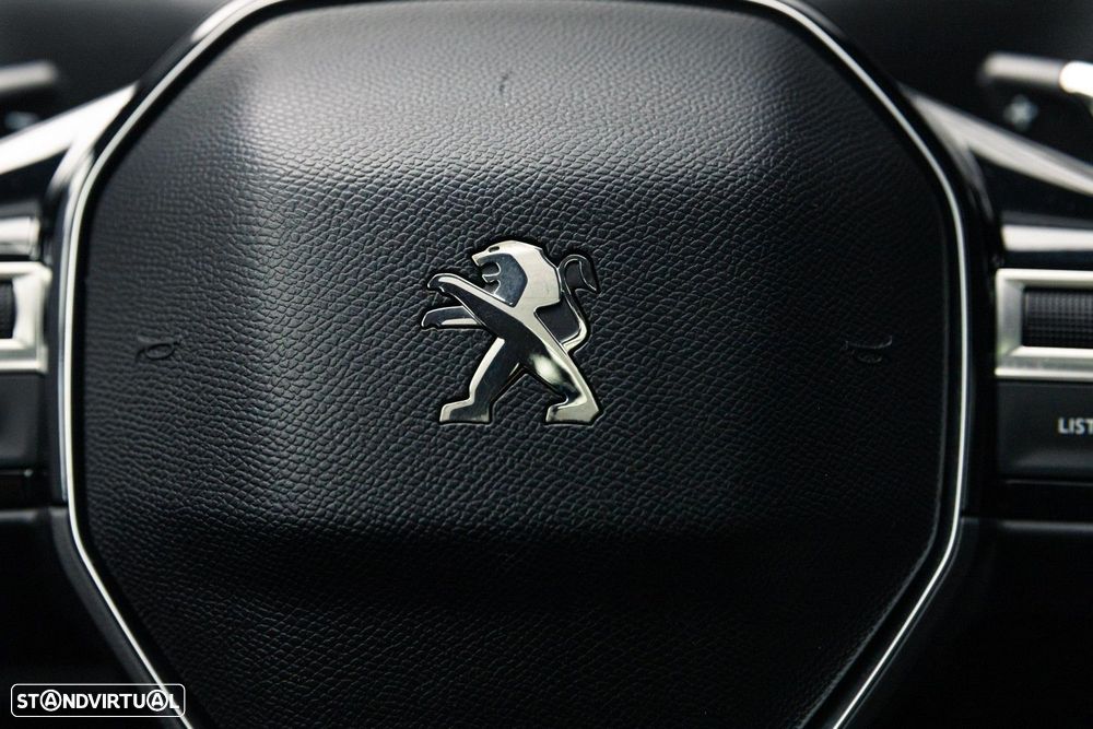 Peugeot 5008 1.5 BlueHDi Allure EAT8 - 28