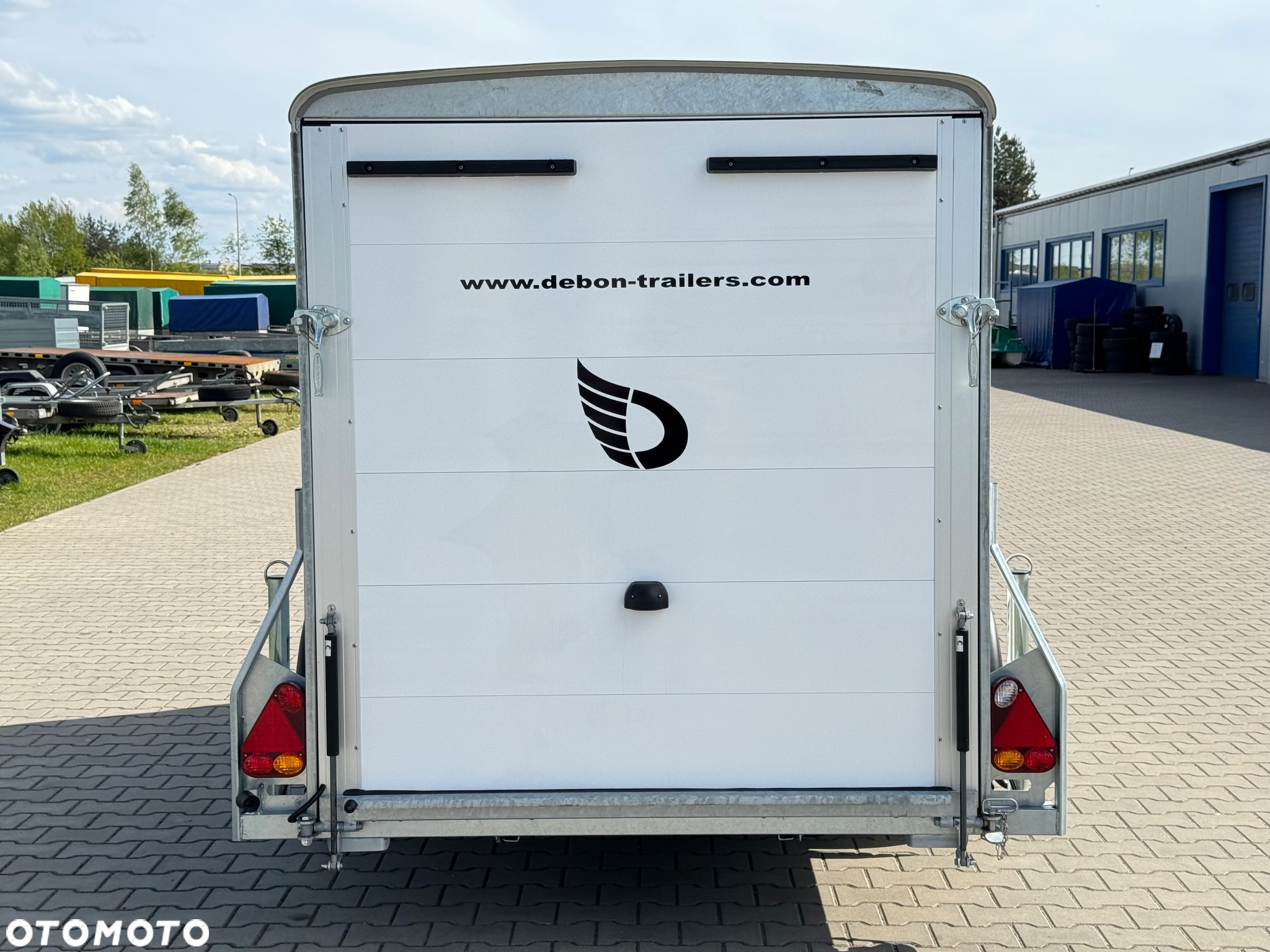 Debon Cargo 1300 - 5