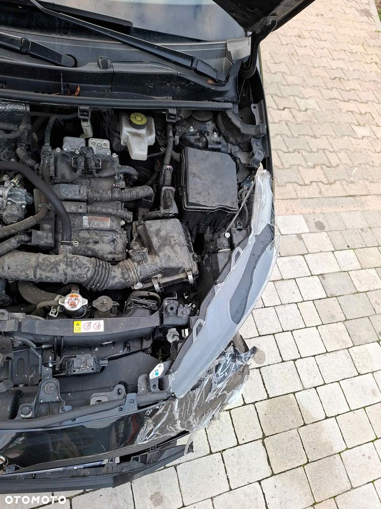 Toyota Yaris Hybrid 100 Life - 21