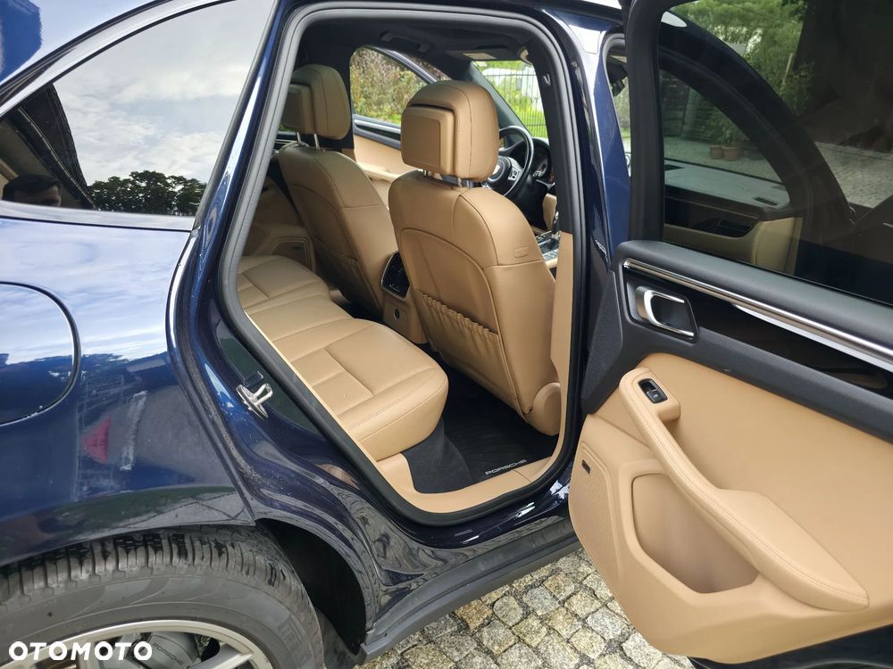 Porsche Macan S - 22