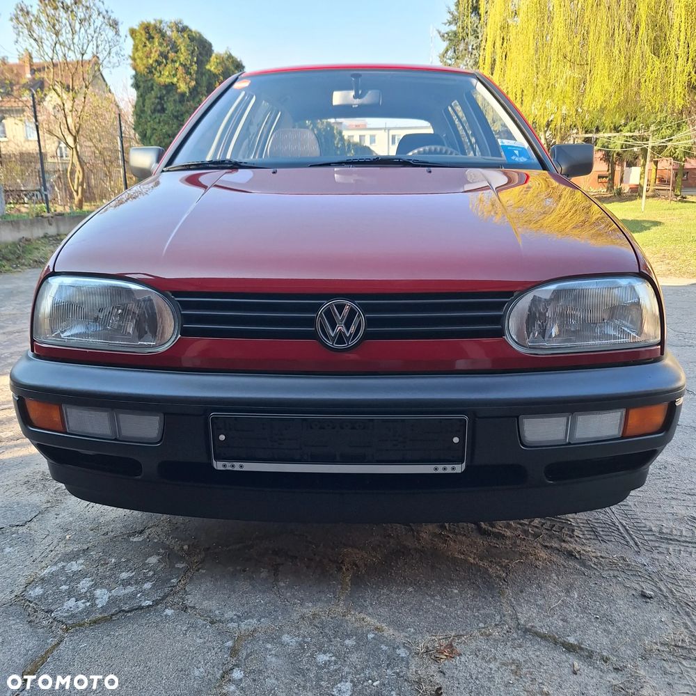 Volkswagen Golf - 3