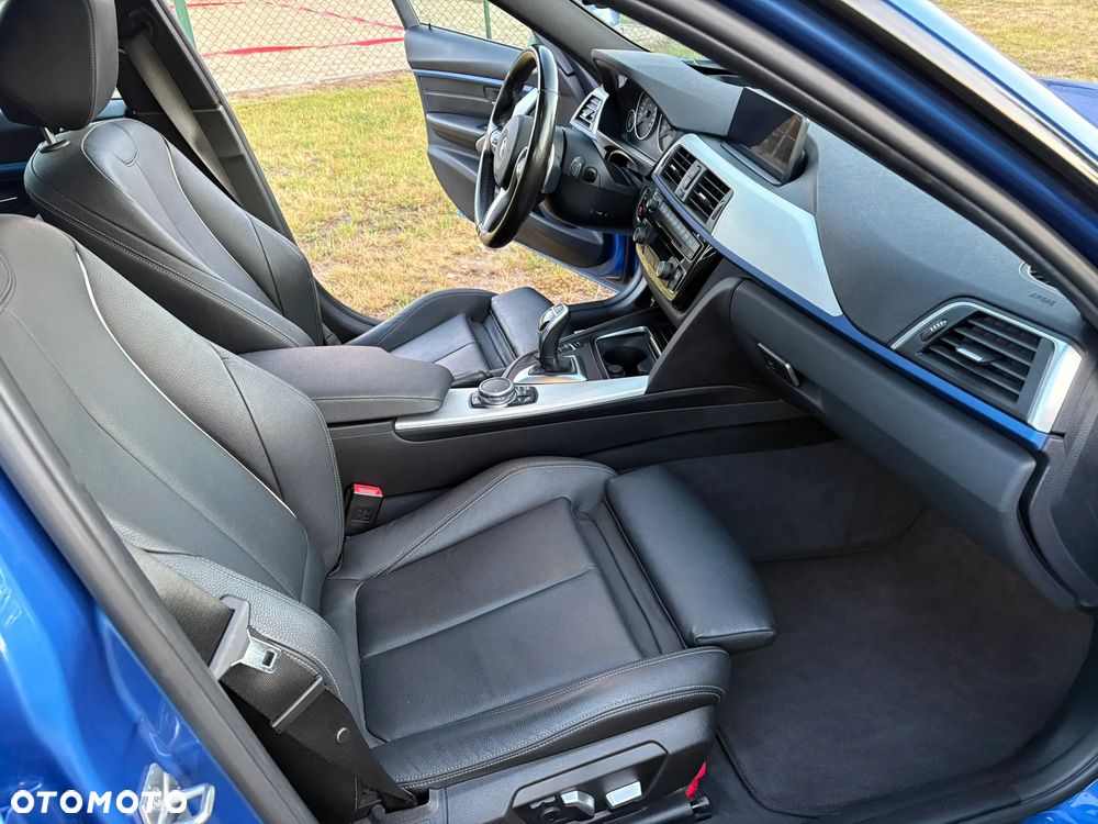 BMW Seria 3 340i xDrive M Sport - 31