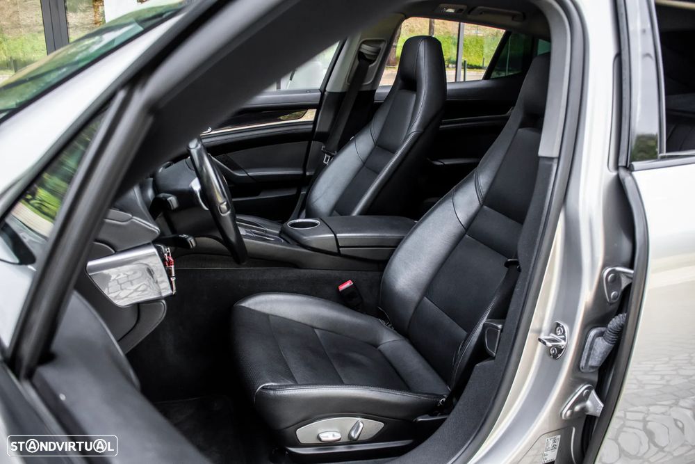 Porsche Panamera Platinum Edition - 33