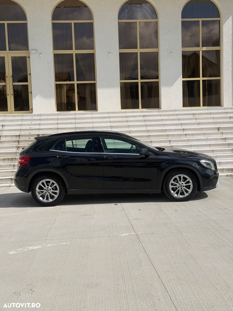 Mercedes-Benz GLA 200 d 7G-DCT - 9