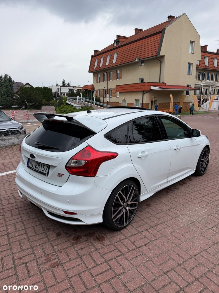 Ford Focus 2.0 EcoBoost ST - 3