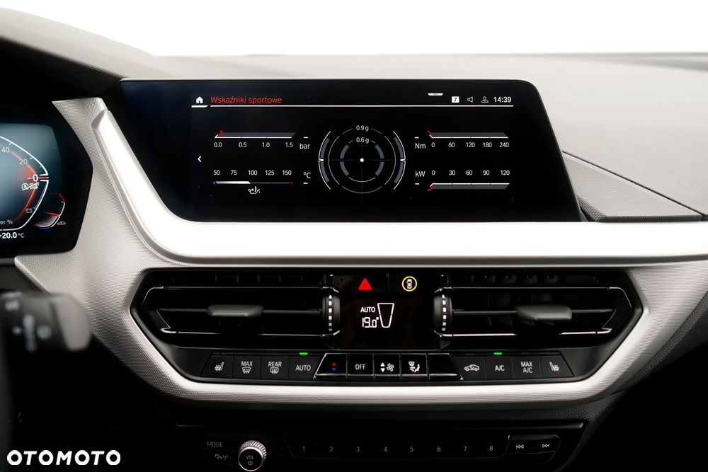 BMW Seria 1 118i Advantage - 28
