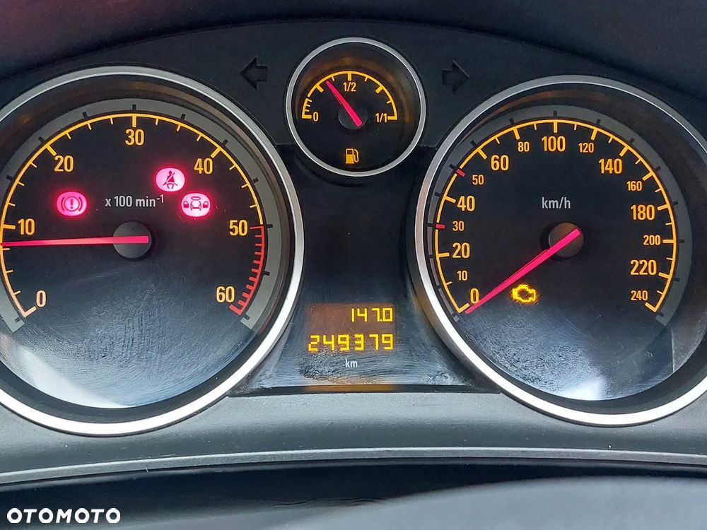 Opel Astra 1.9 CDTI Cosmo - 16