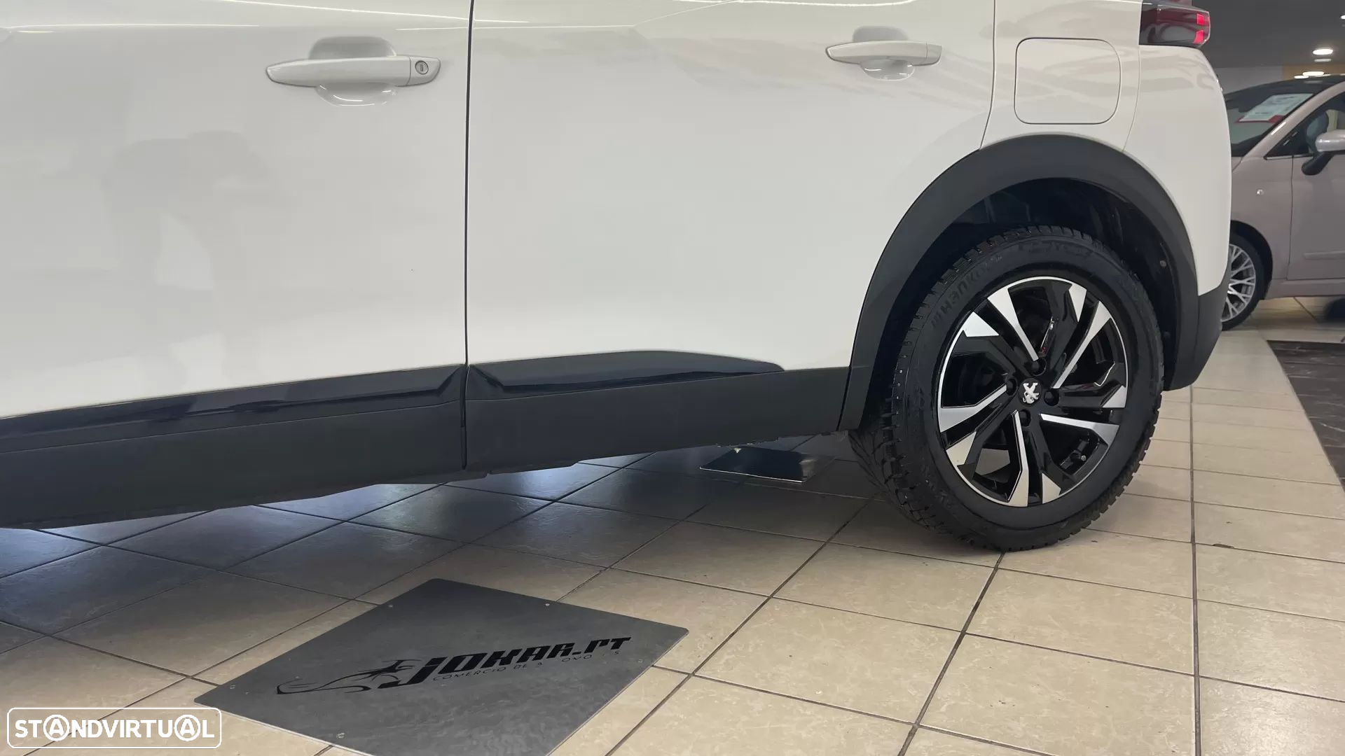 Peugeot 2008 1.2 PureTech Allure EAT8 - 6