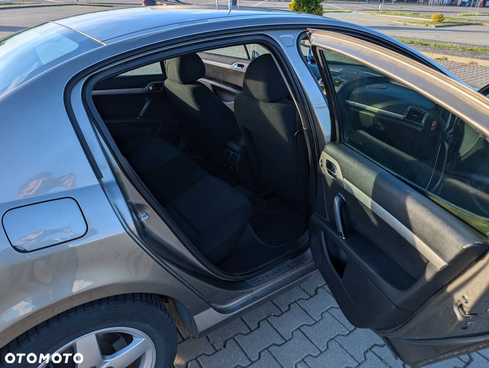 Peugeot 407 1.8 Presence - 17