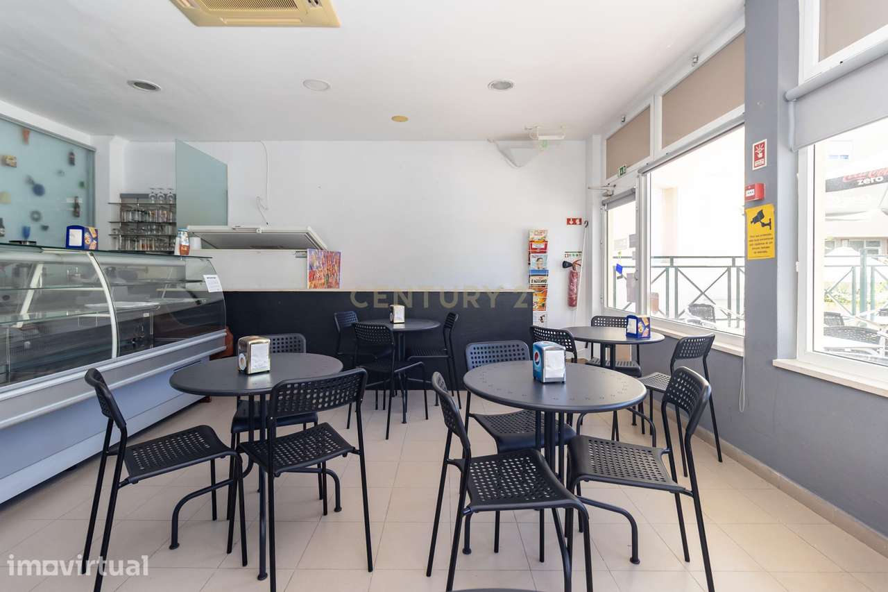 Investimento em Setúbal: Loja/Café/Snack-Bar Equipado e Distribuído po - Grande imagem: 3/38