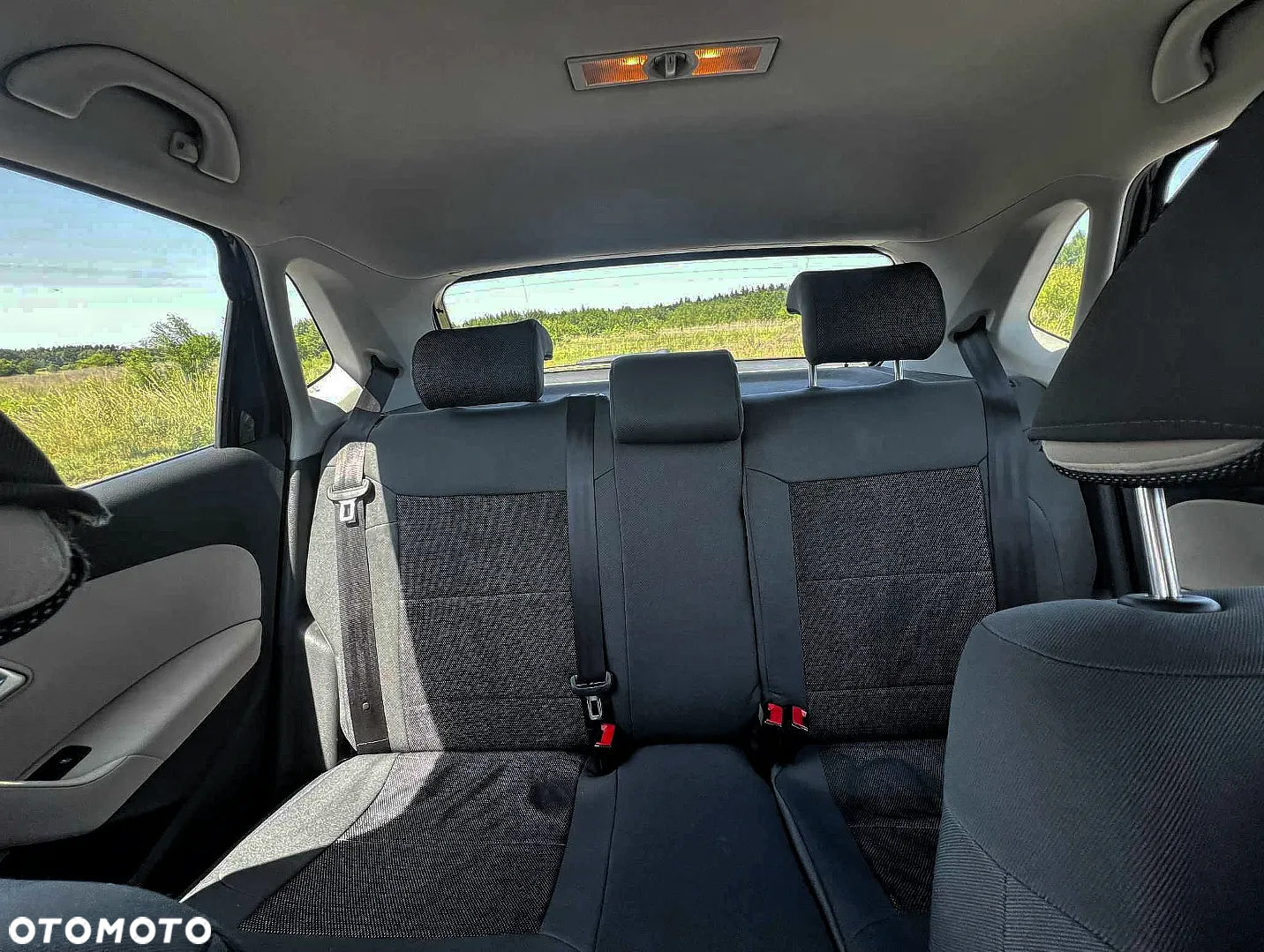 Volkswagen Polo 1.4 16V Comfortline - 19