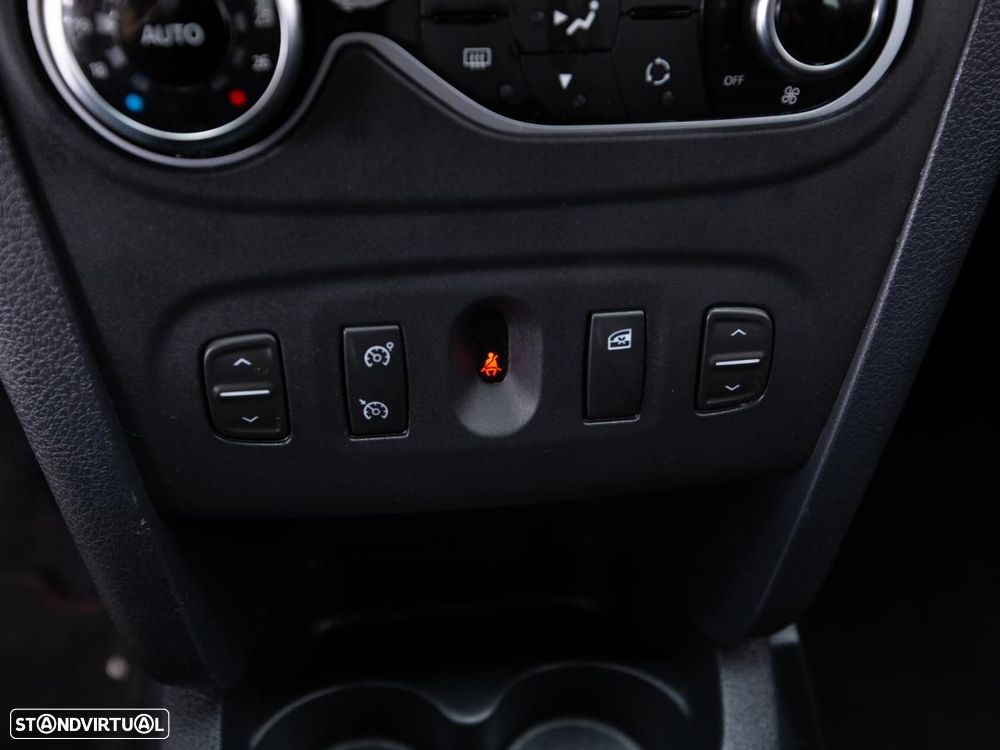 Dacia Sandero - 16