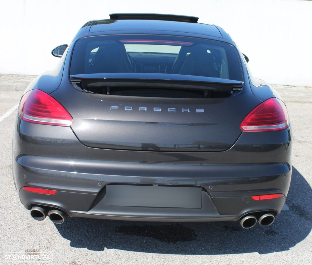Porsche Panamera 4S PDK - 2