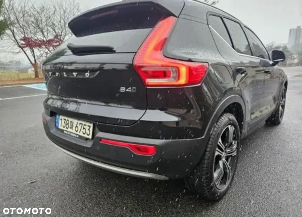 Volvo XC 40 B5 B AWD Inscription - 11