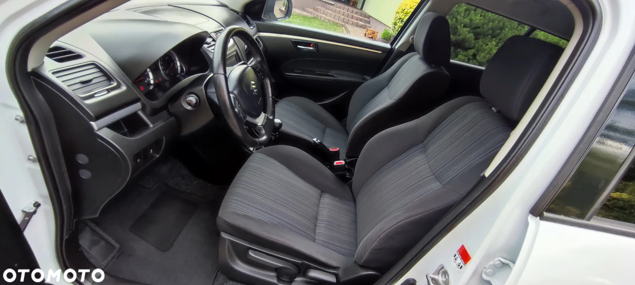 Suzuki Swift 1.2 Premium - 19