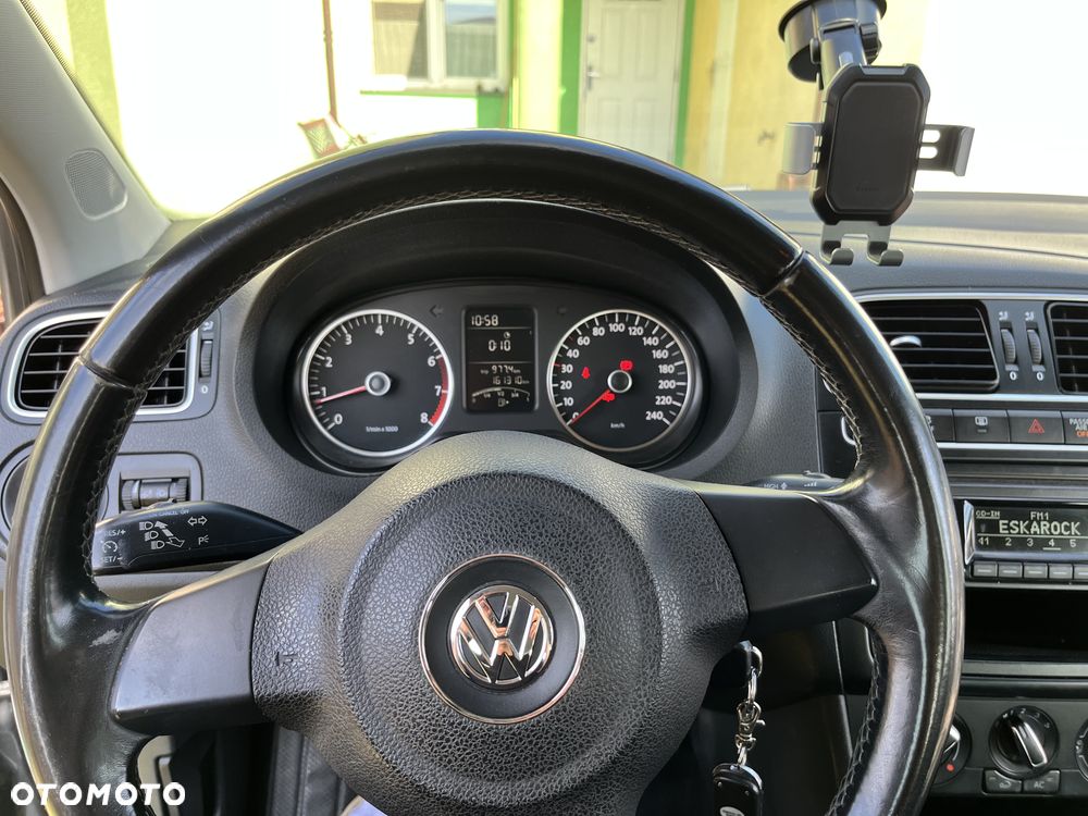 Volkswagen Polo 1.4 16V Trendline - 5