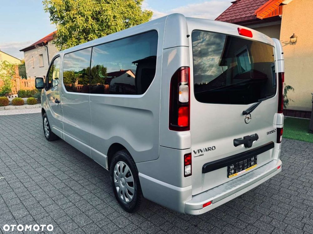 Opel Vivaro - 18