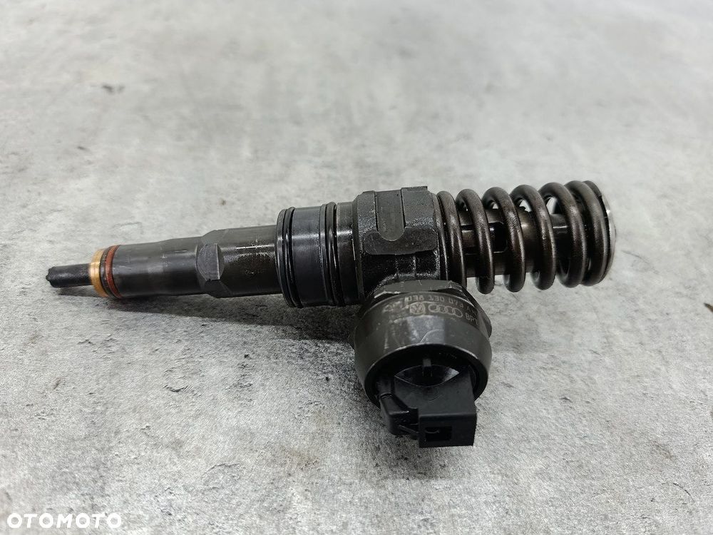 POMPOWTRYSK AUDI A4 B6 038130073AN 0414720209  BOSCH 1.9 TDI - 1