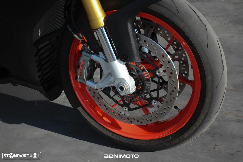 Aprilia RSV 4 - 18