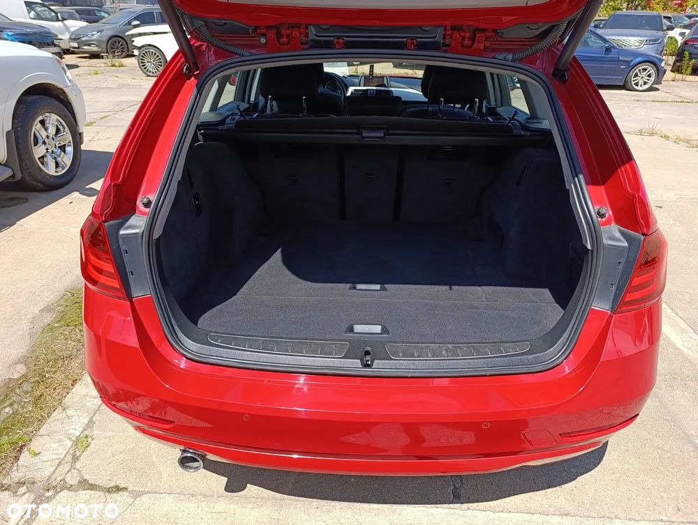 BMW Seria 3 320d - 27