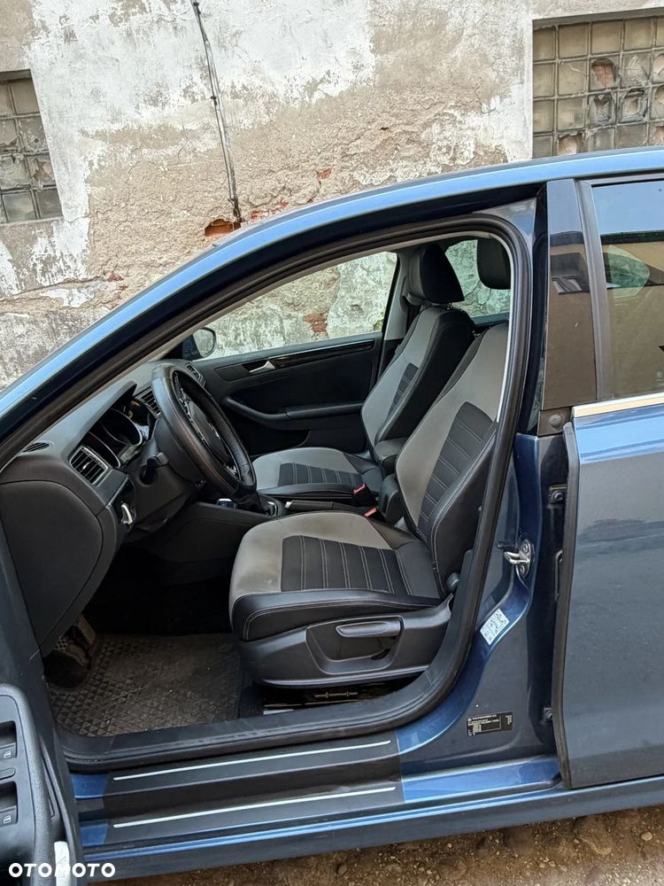 Volkswagen Jetta 1.4 TSI BMT Highline - 18