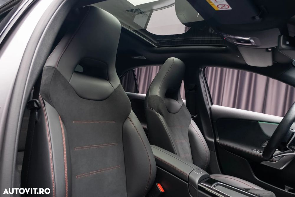 Mercedes-Benz A 35 AMG Sedan 4Matic MHEV 8G-DCT - 38