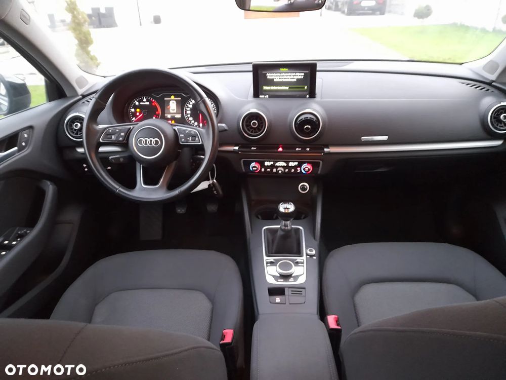 Audi A3 Sportback 1.6 TDI (clean diesel) Attraction - 9