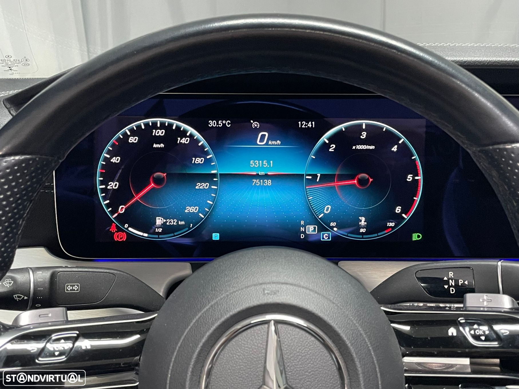 Mercedes-Benz E 220 d AMG Line - 6