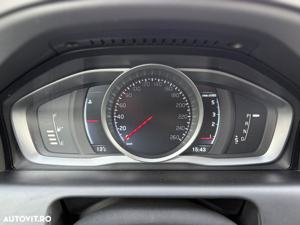 Volvo XC 60 D4AWD Momentum - 10