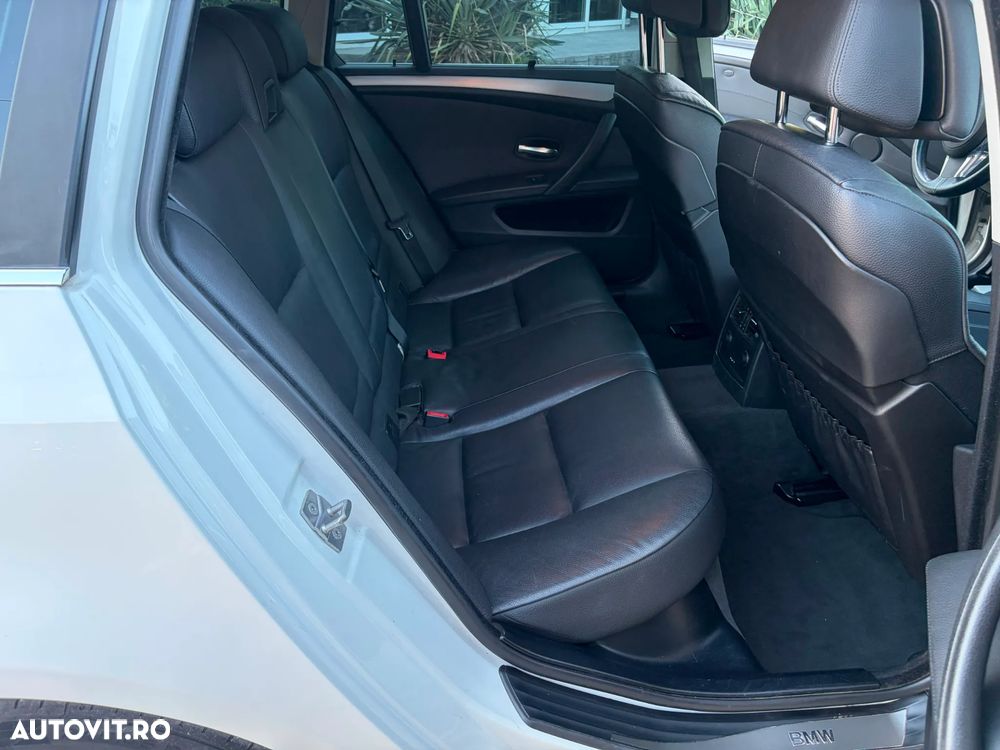 BMW Seria 5 520d - 12
