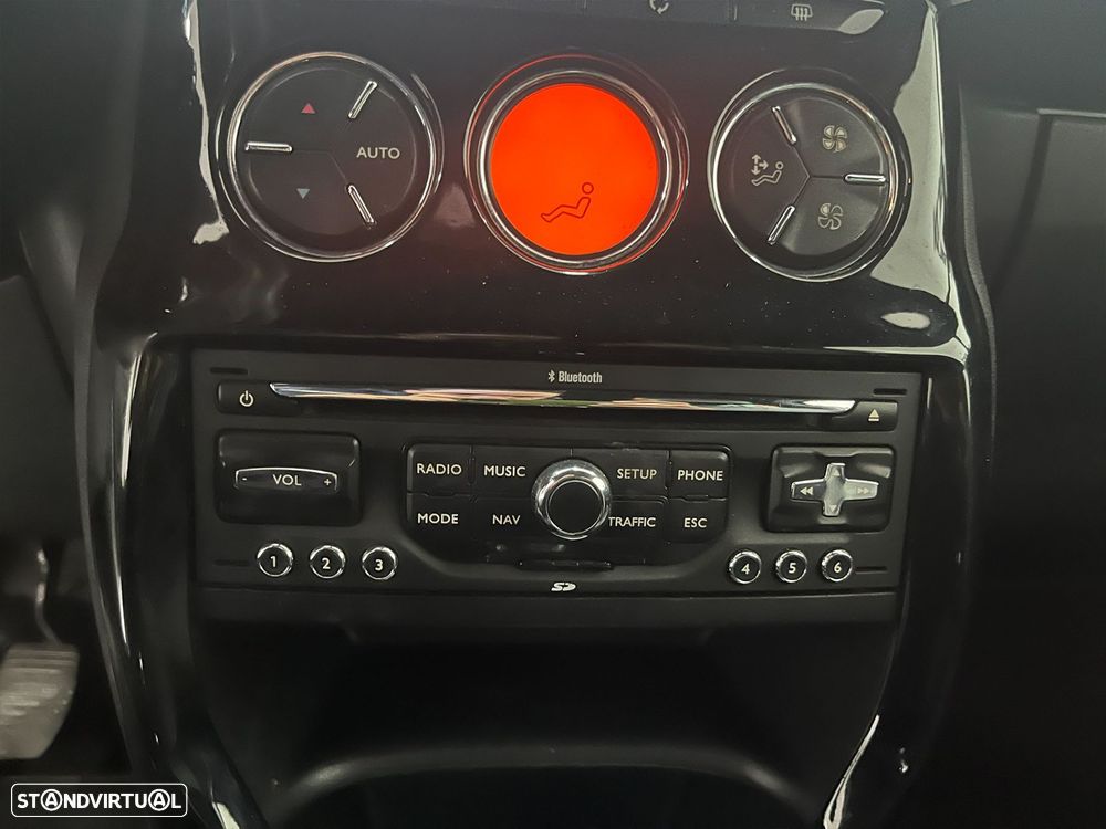 Citroën DS3 1.6 e-HDi So Chic - 21