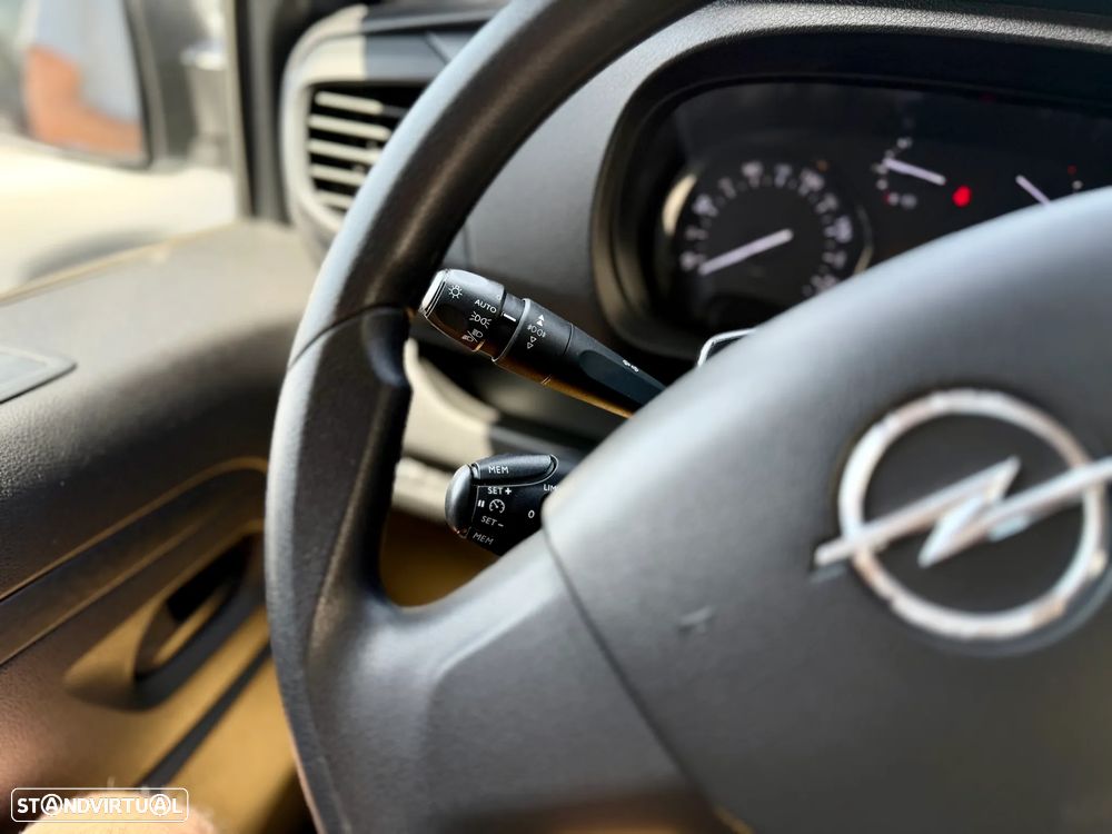Opel Vivaro 1.5 CDTi L3H1 Essentia Inc - 15