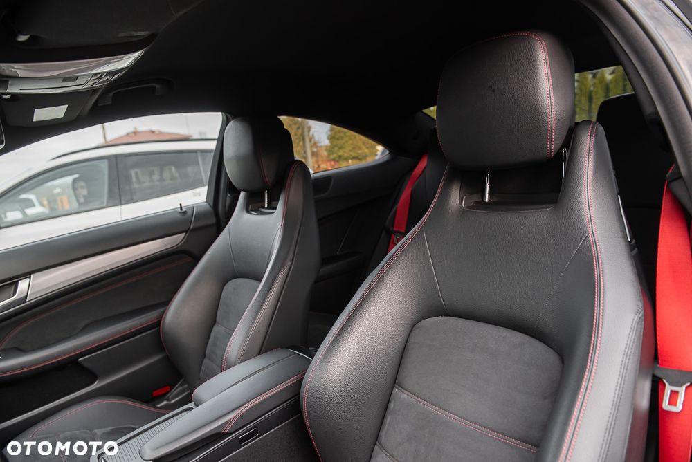 Mercedes-Benz Klasa C 200 7G-TRONIC Edition - 17