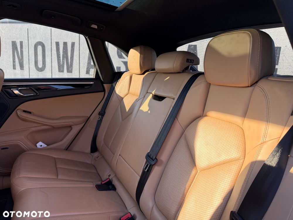 Porsche Macan - 14