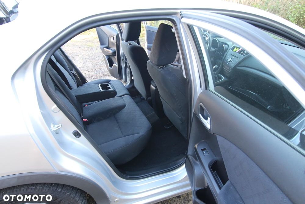 Honda Civic 1.4 i-VTEC Comfort - 8