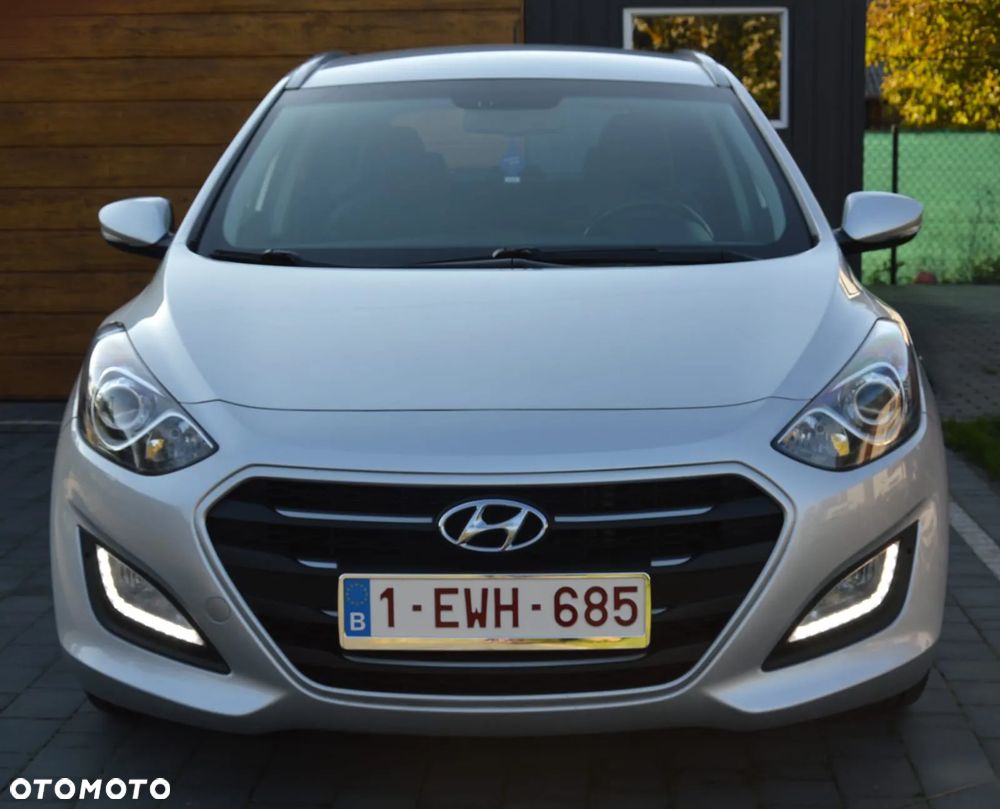 Hyundai i30 Kombi 1.6 CRDI Family - 12