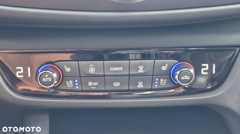 Opel Insignia 2.0 CDTI Ultimate S&S - 27